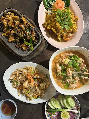 Comentarii opinii despre ครัวดอกคูณ