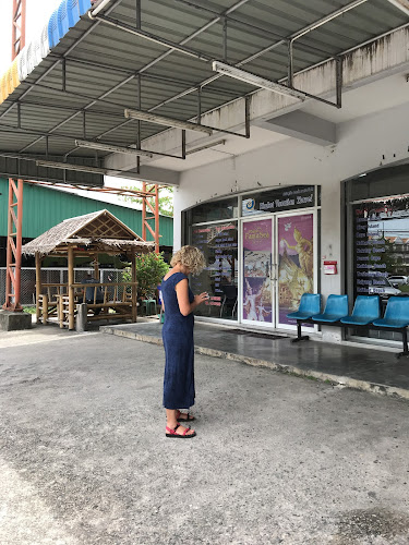 Opinii despre ร้านชากะเฌอ สาขาบ้านพอน în อำเภอถลาง - การบริการอาหารและที่พัก