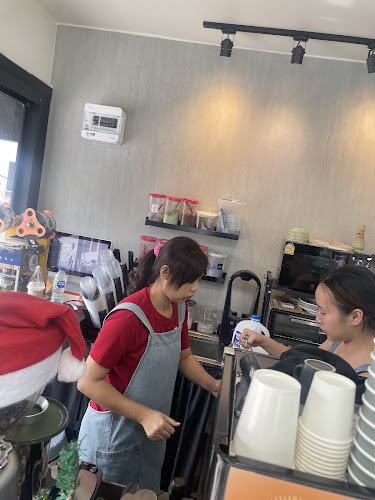 เลขที่ 142/76 นาใน 8 ตำบลป่าตอง อำเภอกะทู้ ภูเก็ต 83150