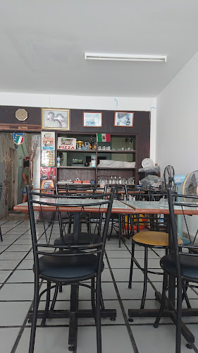 62 8 ถนน รัษฎา ตำบลตลาดใหญ่ อำเภอเมืองภูเก็ต ภูเก็ต 83000