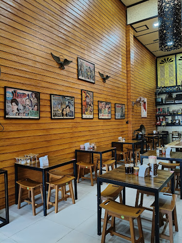 60/4 ถ.สุทัศน์ ต.ตลาดใหญ่, 60/3 ถ. สุทัศน์ ตำบลตลาดใหญ่ อำเภอเมืองภูเก็ต ภูเก็ต 83000