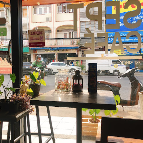 Opinii despre Alinda CAFE' în อำเภอเมืองนครราชสีมา - การบริการอาหารและที่พัก