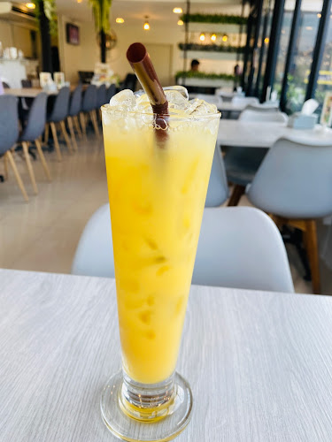 วีที แหนมเนือง หัวรถไฟ