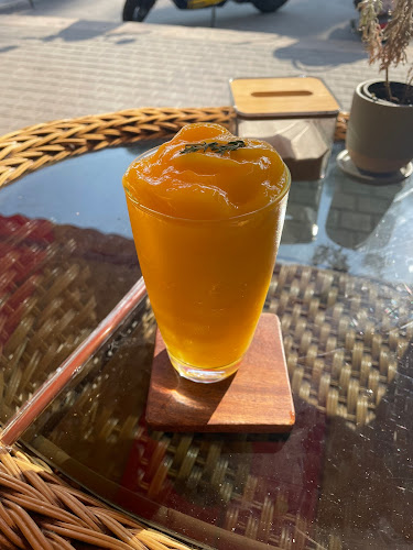 Opinii despre Little Mook Cafe în อำเภอบางละมุง - การบริการอาหารและที่พัก