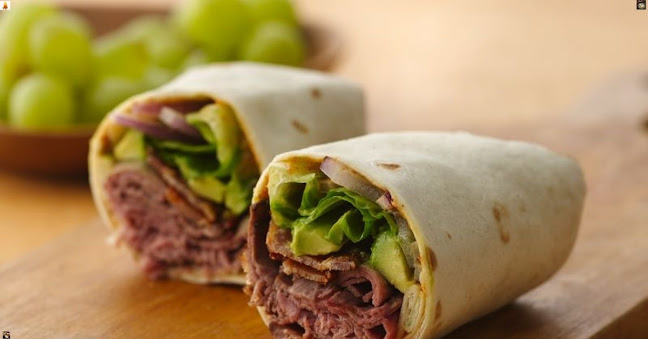 Opinii despre Kindee Pizzeria & Steak House în อำเภอถลาง - การบริการอาหารและที่พัก