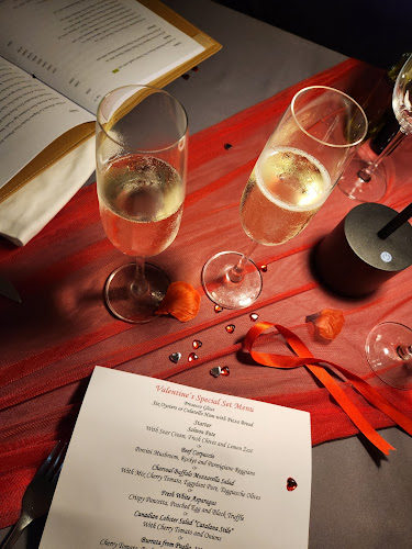 21 14 ถนนลากูน ตำบลเชิงทะเล อำเภอถลาง ภูเก็ต 83110