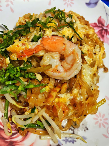 ผัดไทยเจ๊ใส - การบริการอาหารและที่พัก