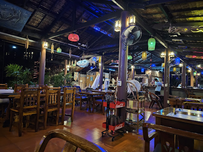 สบาย คอร์เนอร์ - การบริการอาหารและที่พัก