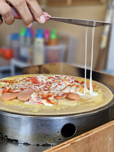 เครปหน้าบ้าน - การบริการอาหารและที่พัก