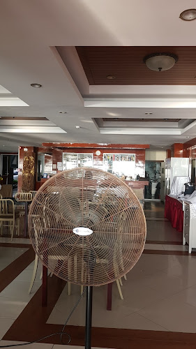 Sea Side Jomtien Beach Restaurant - อำเภอบางละมุง