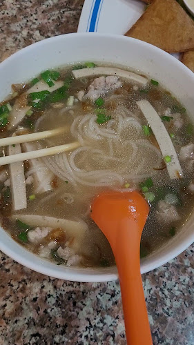 ร้านฮอยอัน อาหารเวียดนาม นครสวรรค์ - การบริการอาหารและที่พัก