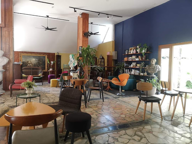 One day esthetic ART CAFE