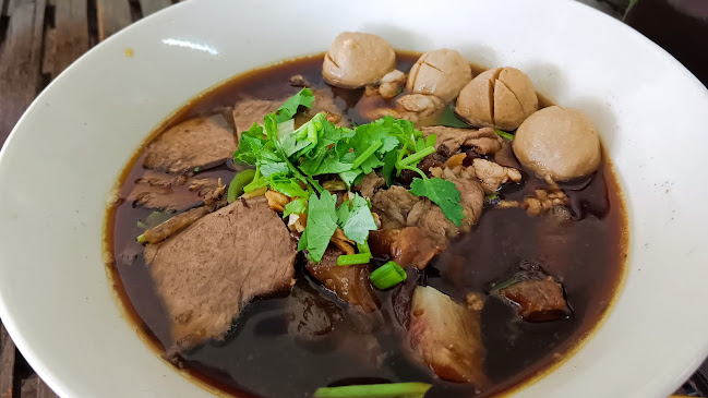 135 321 ซอย ฉลอง ตำบล ฉลอง อำเภอเมืองภูเก็ต ภูเก็ต 83100