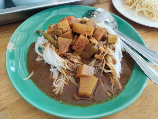 Opinii despre ขนมจีนสะพานหิน în อำเภอเมืองภูเก็ต - การบริการอาหารและที่พัก