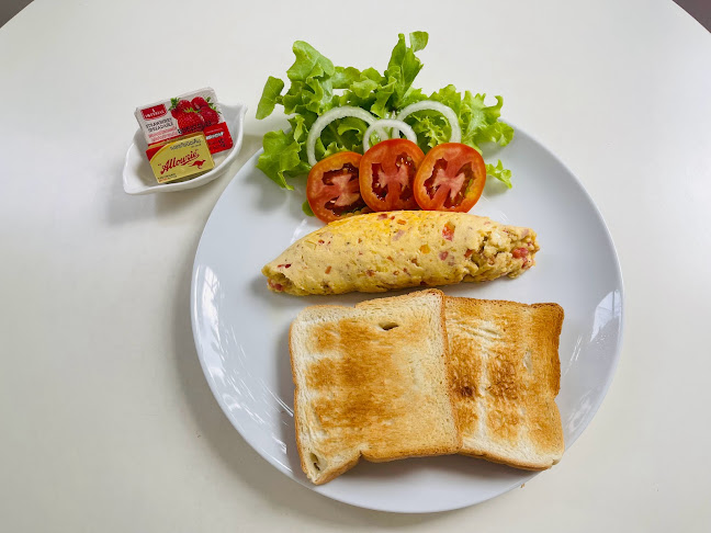 Opinii despre COZY CAFE AT KARON în อำเภอเมืองภูเก็ต - การบริการอาหารและที่พัก