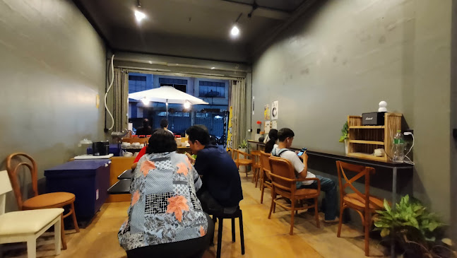 บัวตอง ขนมหวาน และ ริษา วาฟเฟิล - อำเภอเมืองพิษณุโลก