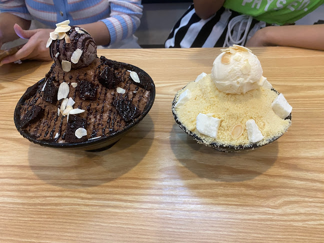 Ice Frost Dessert cafe - Bingsu - การบริการอาหารและที่พัก
