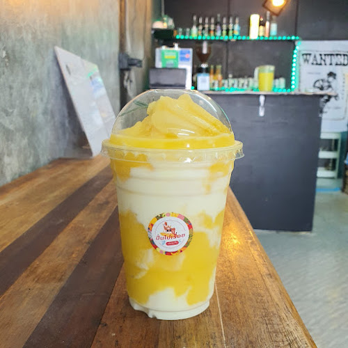 ปั่นไปเรื่อยคาเฟ่ - การบริการอาหารและที่พัก