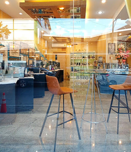 Bluekoff Ubonratchathani - การบริการอาหารและที่พัก