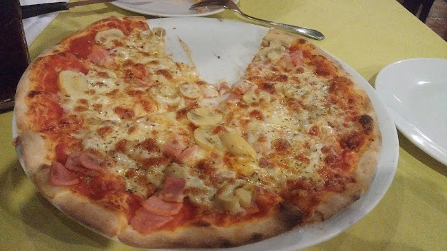 ลอบสเตอร์แอนด์พรอน - อำเภอเมืองภูเก็ต