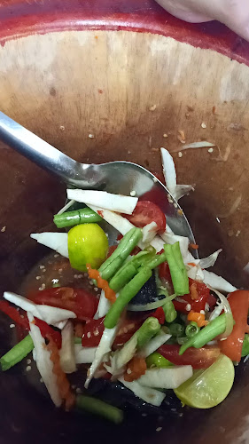 Opinii despre ร้านแซ่บนัวครัวอีสานกำแพงเพชร în อ.เมือง - การบริการอาหารและที่พัก