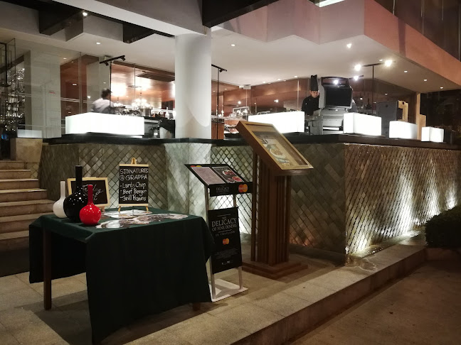 Verana restaurant นาเกลือ22 - การบริการอาหารและที่พัก