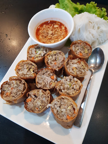 Comentarii opinii despre ร้านอาหารเวียดนามซินจ่าวเวียตหาดใหญ่ (วีทีแหนมเนืองหาดใหญ่)