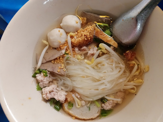Opinii despre Charcoal Noodles, Naklua - บะหมี่เตาถ่าน นาเกลือ în อำเภอบางละมุง - การบริการอาหารและที่พัก