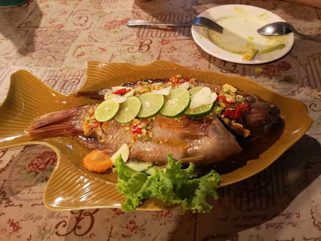 Baan Larb Restaurant - อำเภอกะทู้