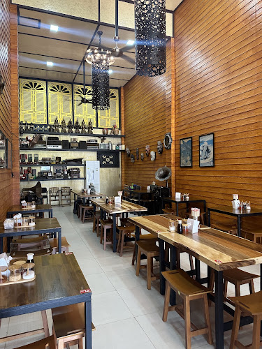 Opinii despre ก๋ง เส้น จันท์ Gong Sen Jan สาขาเมืองภูเก็ต în อำเภอเมืองภูเก็ต - การบริการอาหารและที่พัก