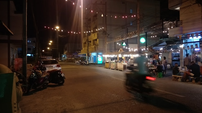 BoxBar by We-Mart - การบริการอาหารและที่พัก