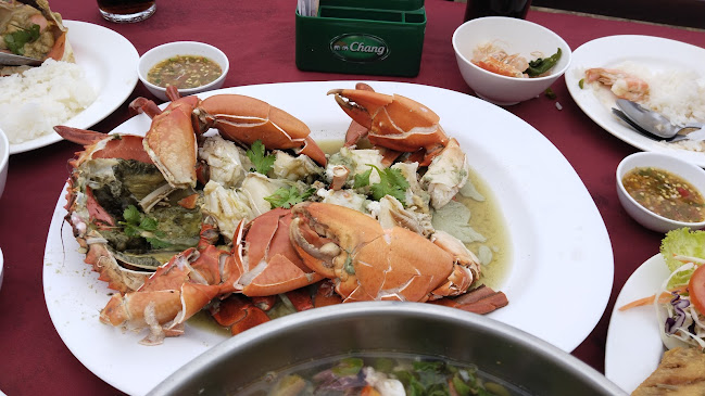 ฉ. วังปู - การบริการอาหารและที่พัก