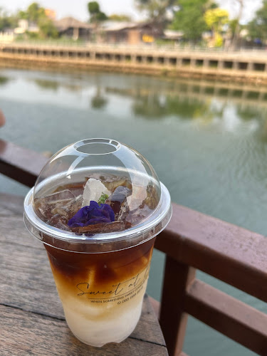 Sweet at moon - อ.เมือง