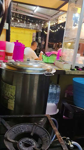 Checkpoint Phra Tamnak Soi 6 - การบริการอาหารและที่พัก