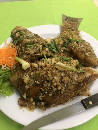 THE NEW Restaurant - การบริการอาหารและที่พัก