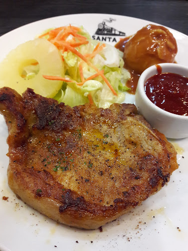 ซานตา เฟ่ - การบริการอาหารและที่พัก