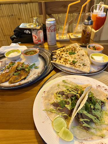 Comentarii opinii despre Centrico Mexican Restaurant Chalong HALAL