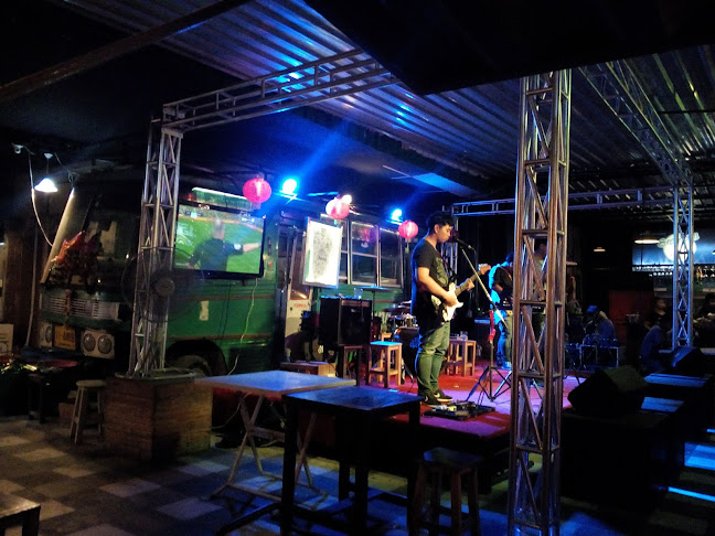 ร้านรถเมล์คอนหวัน - อำเภอเมืองนครสวรรค์