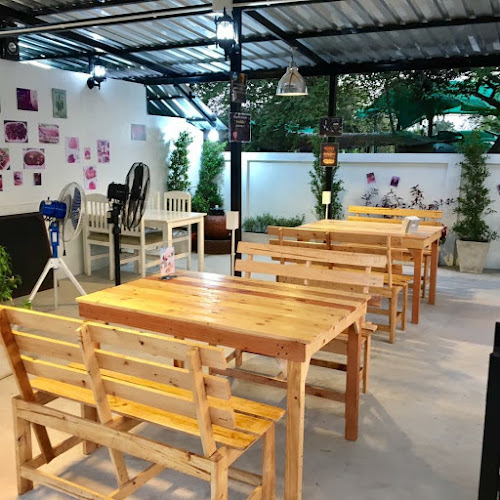 3WVQ+X8X ถนน แหลมทอง ตำบลทุ่งสุขลา อำเภอศรีราชา ชลบุรี 20230