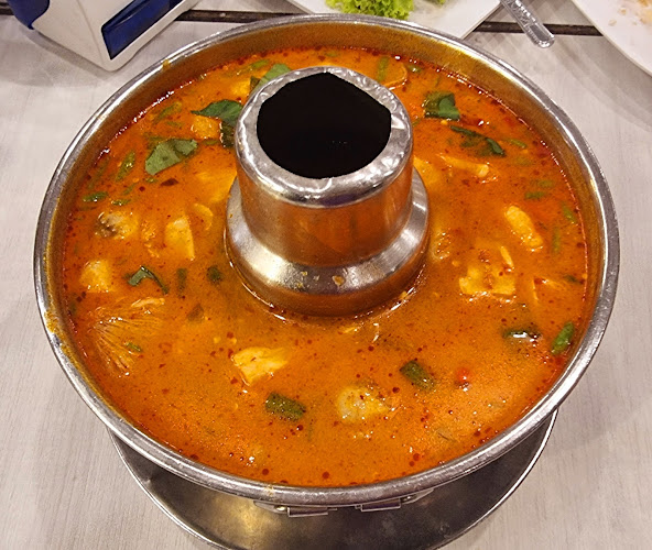 แหลมเจริญ ซีฟู้ด ระยอง - การบริการอาหารและที่พัก