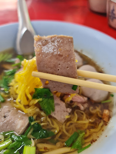 Opinii despre ก๋วยเตี๋ยวเนื้อ เฮียบุ๊ง สาขา 1 în อำเภอเมืองขอนแก่น - การบริการอาหารและที่พัก