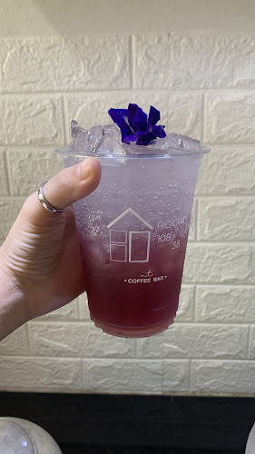 Room108/38 Coffee bar - การบริการอาหารและที่พัก