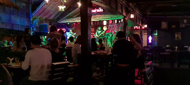 ร้านคนล่าฝันพัทยา - การบริการอาหารและที่พัก