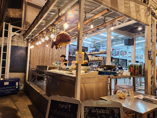 Opinii despre ข้าวต้มปลา ปัญญาชน & เบียร์วุ้น în อำเภอบางละมุง - การบริการอาหารและที่พัก