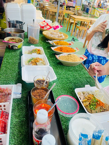 ก๋วยเตี๋ยวแห้งโบราณ สาขา ตลาดใหญ่มากมาร์เก็ต จอมเทียน - เมือง
