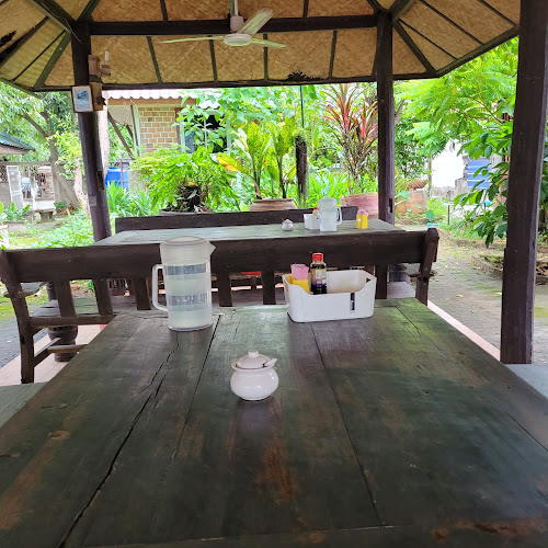 ครัวคืนรัง - การบริการอาหารและที่พัก