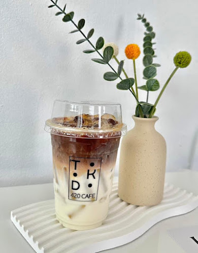 Opinii despre Parking Coffee กาแฟ+รับฝากรถหลังโรงพยาบาลระยอง în เมือง - การบริการอาหารและที่พัก