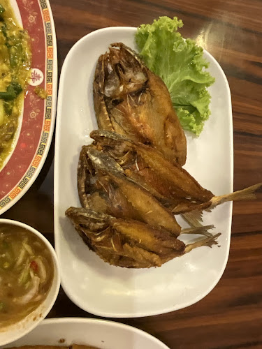 ครัวลุงเชย - การบริการอาหารและที่พัก