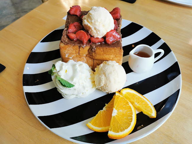 Opinii despre AVA Cafe & Eatery în อำเภอเมืองพิษณุโลก - การบริการอาหารและที่พัก