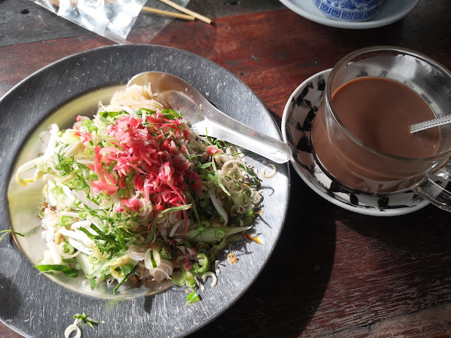 ร้านข้าวยำใต้ต้นมะขาม พ.ศ.๒๕๐๕ - อำเภอหาดใหญ่